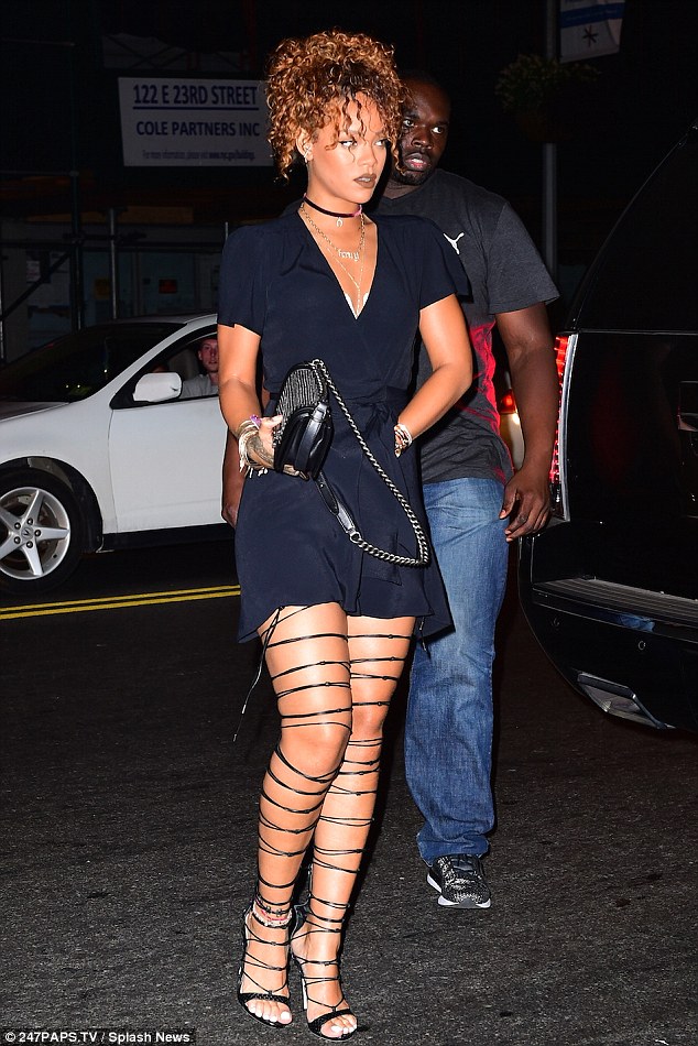 See How Rihanna Makes an Easy Dress Look Expensive