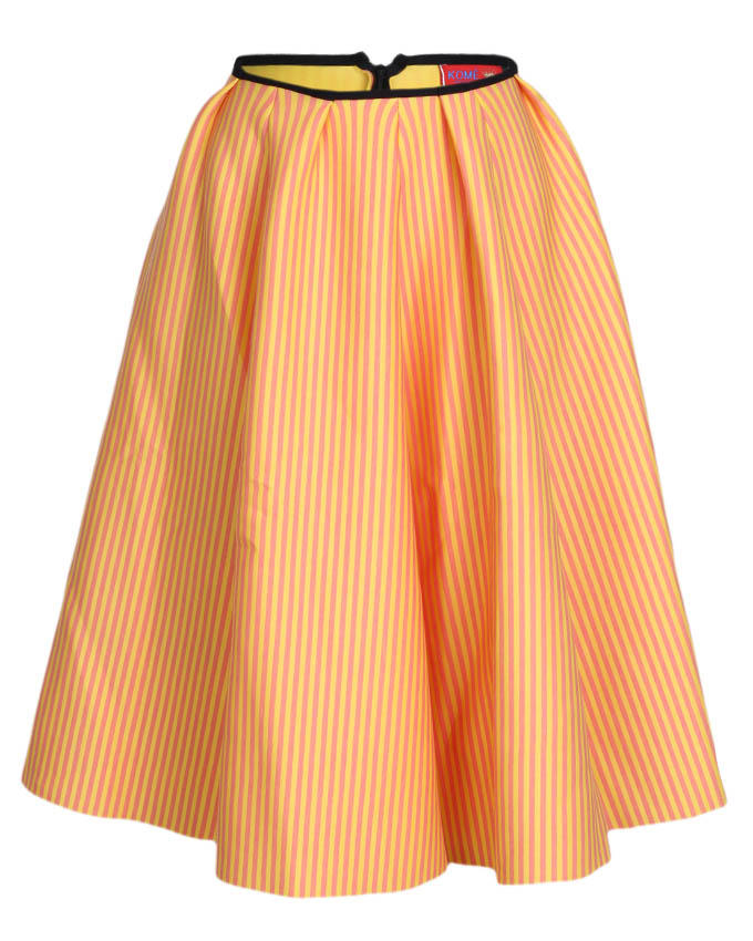 Must-Have: The Pretty Pleated Skirt That Goes With A Pretty Top