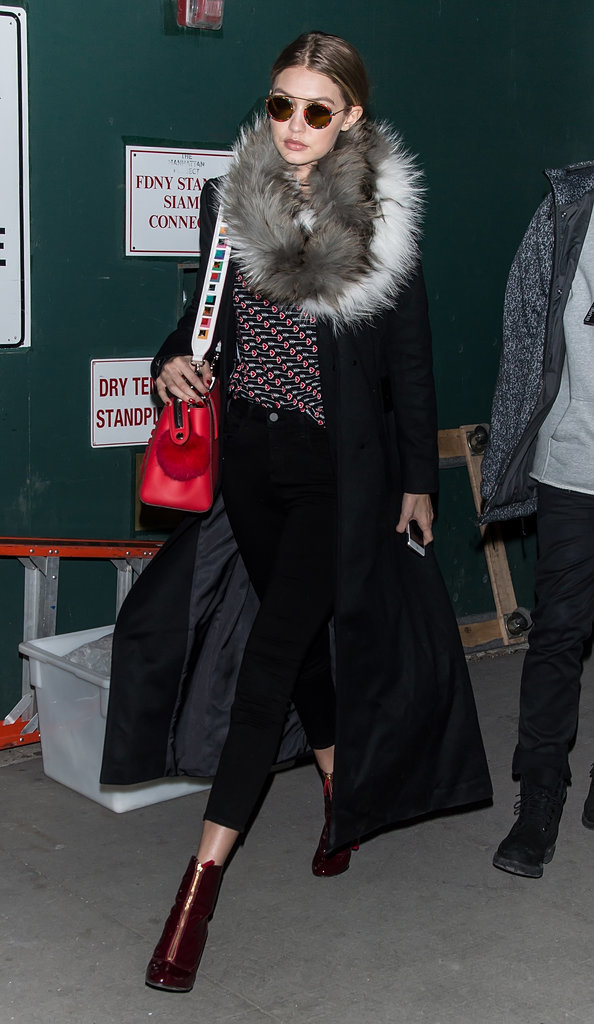 Gigi-Hadid-wearing-Fendi-bag