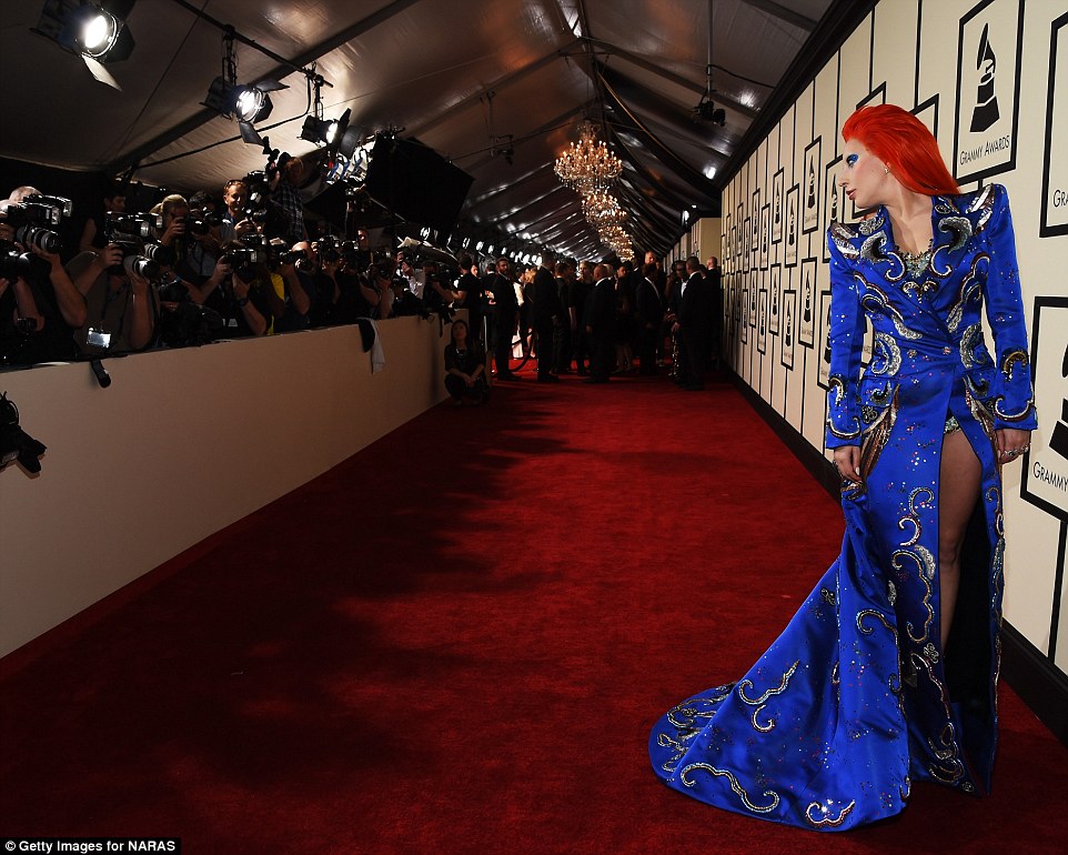 Lady-Gaga-Dress-2016-Grammy-Awards