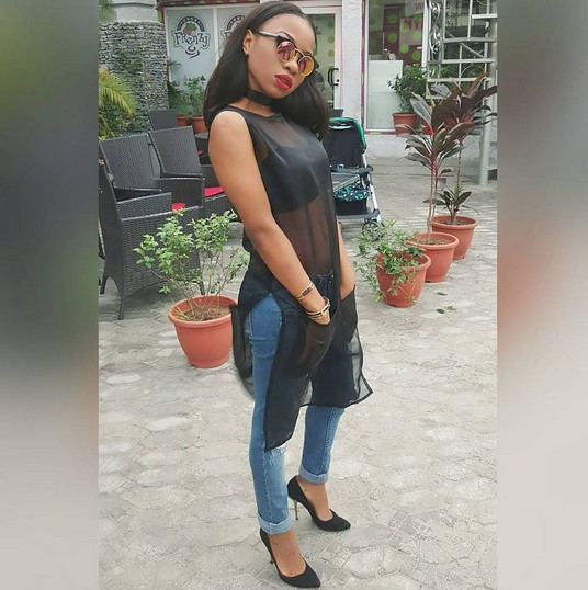 Mocheddah-Going-Out-Style-Fashion-Police-Nigeria-1