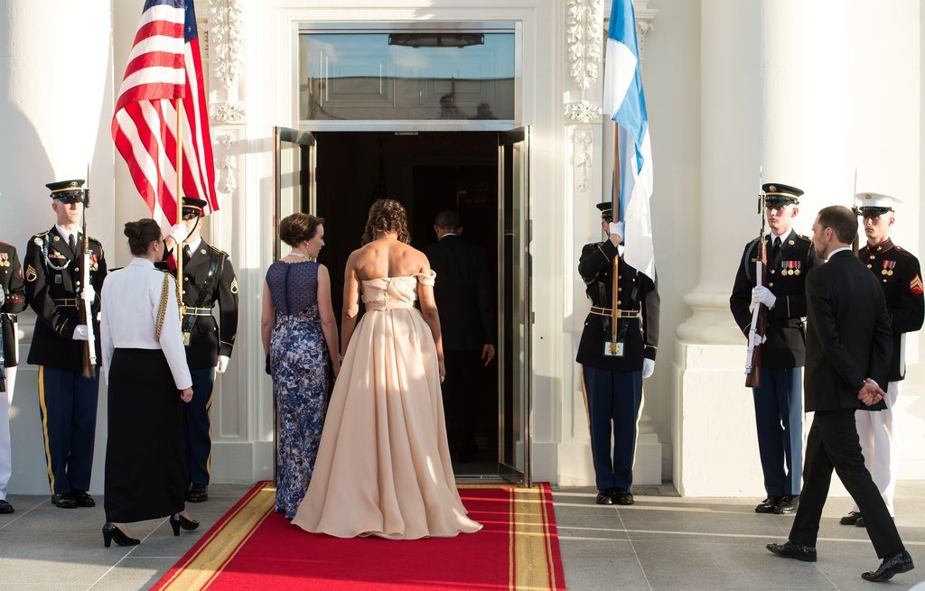 Michelle-Obama-Off-The-Shoulder-Dress-FashionPoliceNigeria-6