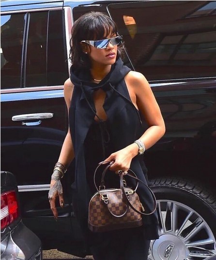 Rihanna-futuristic-dior-sunglasse-FashionPoliceNigeria-1