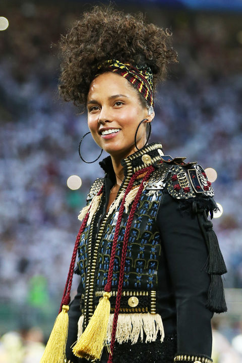 Alicia-Keys-Headwrap-Makeup-Free-FashionPoliceNigeria-5