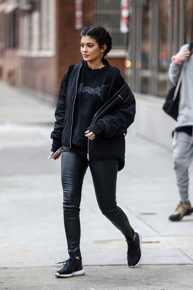 Kylie-Jenner-Sneakers-FashionPoliceNigeria-4