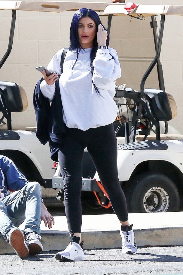 Kylie-Jenner-Sneakers-FashionPoliceNigeria-5