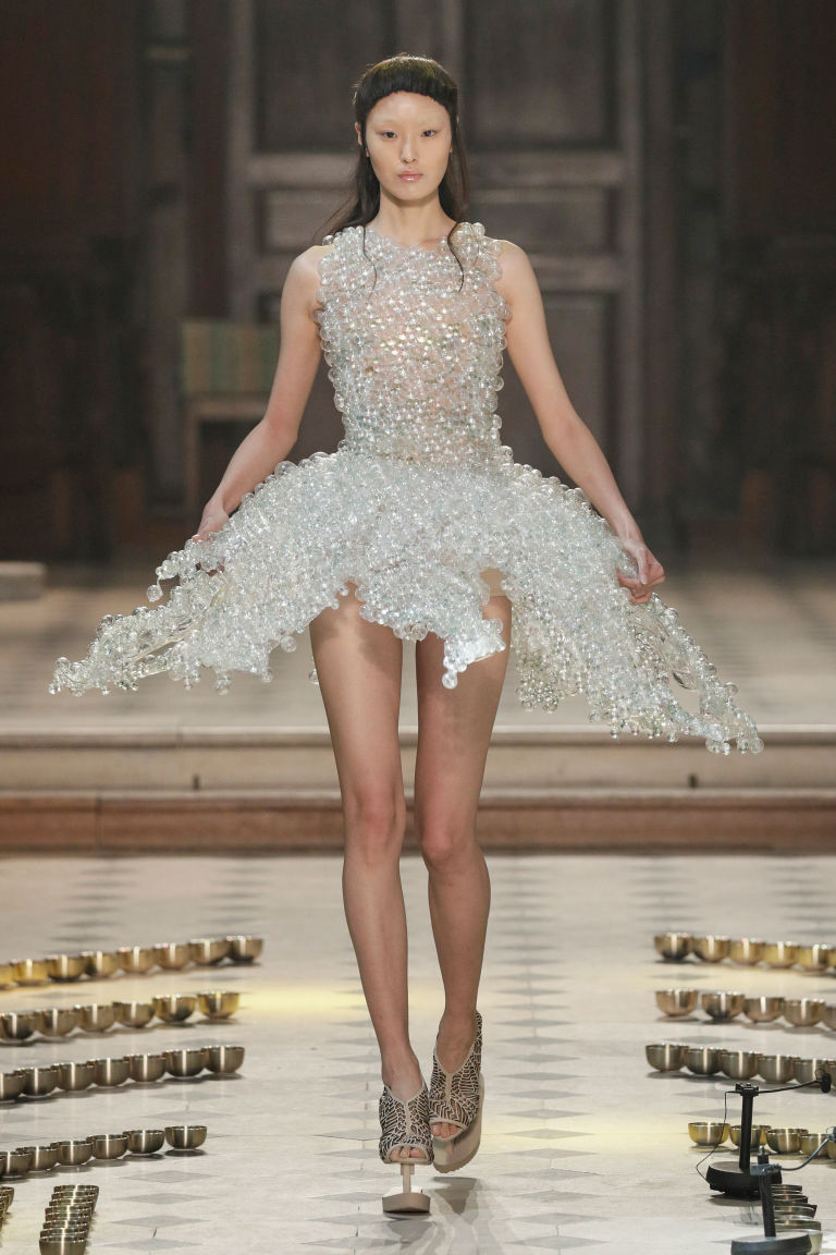 iris-van-herpen-silicone-glass-bubble-dress-haute-couture-week-fashionpolicenigeria-1