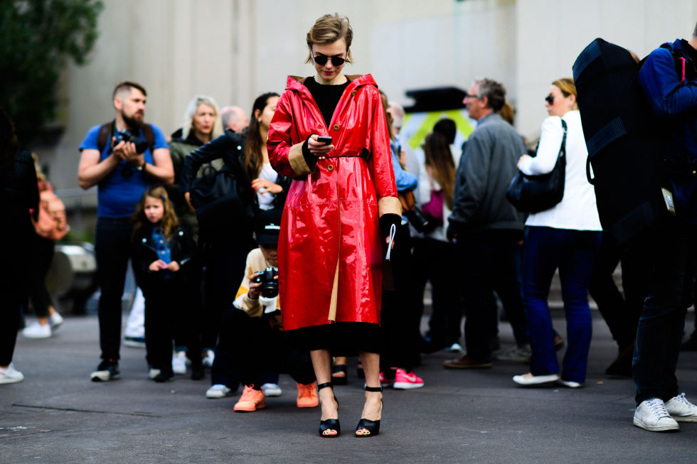 street-style-paris-fashion-week-spring-2017-fashionpolicenigeria-076