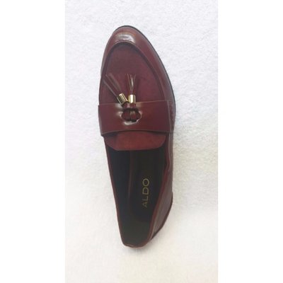 female-loafers-burgundy-5794702