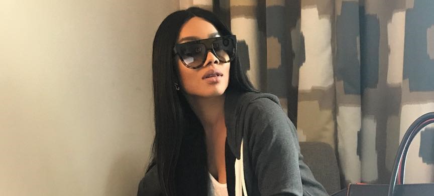 toke-makinwa-gucci-competition-glitter-sneakers