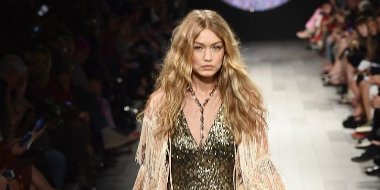 Gigi Hadid Wardrobe Malfunction New York Fashion Week SS18