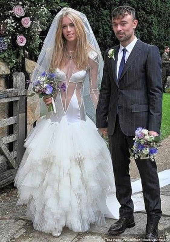 11 Worst Wedding Dresses Of All Time Page 2 of 11 FPN