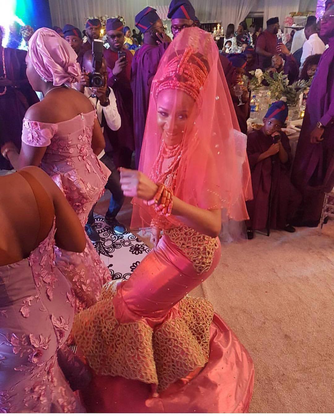 Adesua Etomi Wedding Dress