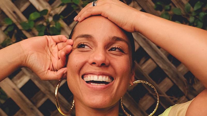 Alicia Keys Skincare Secrets Revealed