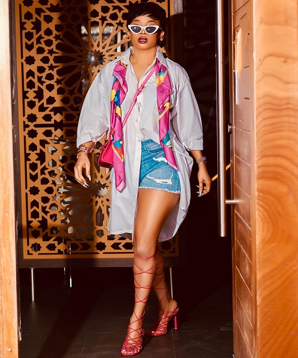 Toke Makinwa Is Already Wearing The New Fenty Caged-In Sandals