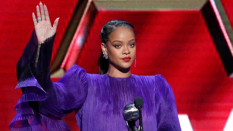 rihanna-reacts-to-endsars-protest