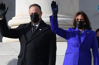 The Meaning Behind Kamala Harris' Purple Outfit On Her Inauguration