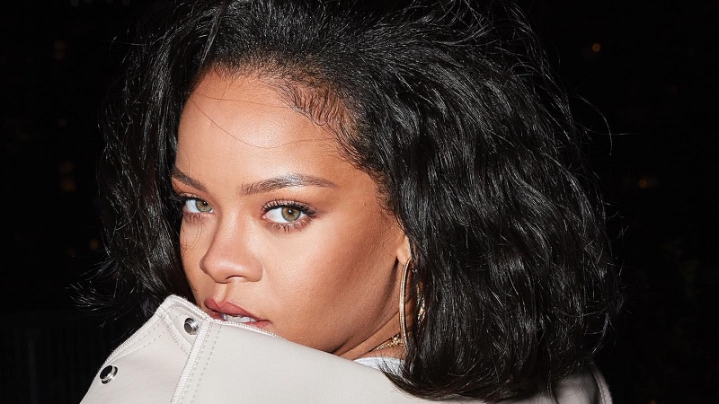 rihanna-new-year-resolution-2021