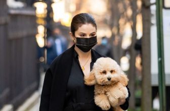 Selena Gomez Stuns in an All Black Outfit and We’re Falling Hard