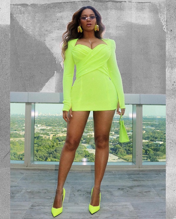 Beyonce Wearing Neon Green Dress 