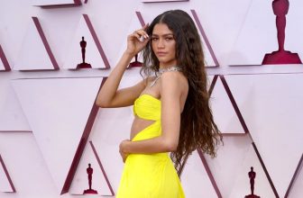 Zendaya Brought Yellow To The Oscars Red Carpet In A Stunning Valentino Gown