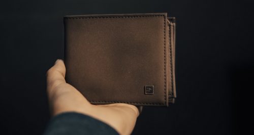 How To Choose The Perfect Men's Wallet