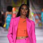 naomi-campbell-returns-to-versace-catwalk-mfw-ss22