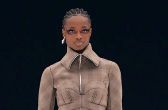 Mayowa Nicholas Sexy Bikini, D