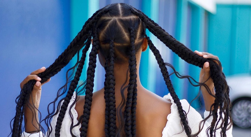 Knotless Braids: The Latest Hair Trend