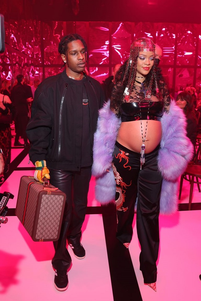 Rihanna Goes To Milan Fashion Week With Her Baby Bump