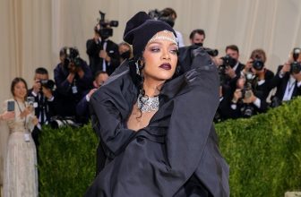 Rihanna Shows Off Baby Bump On Instagram