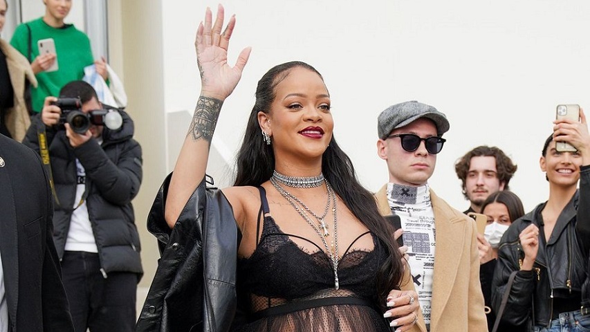 Rihanna Arriving At Dior Show Paris Fashion Week Fall 2022