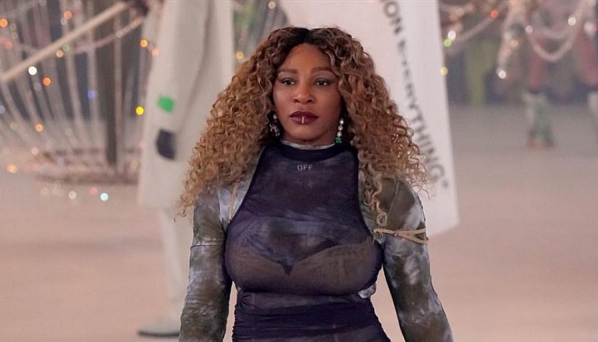 Serena Williams Walking Vigil Abloh's Off-White During Paris Fashion Week Fall/Winter 2022