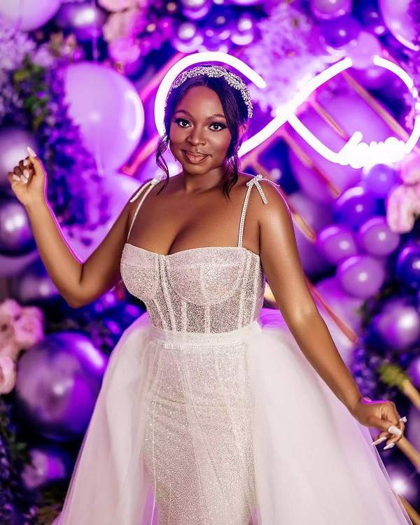 Power Star, Naturi Naughton, Marries In A Stunning Wedding Dress Of Three Years