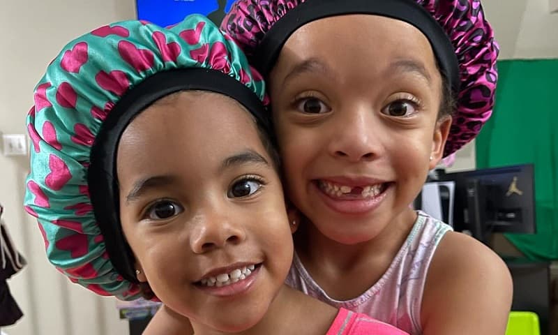 Girls Wearing Hair Bonnet Image