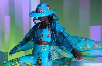 adut-akech-campaign-ivy-park-ivytopia-collection-photo