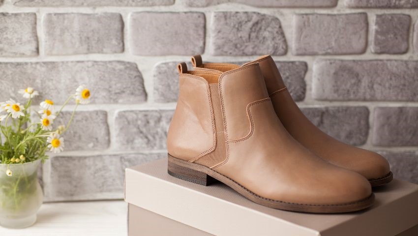 How to style ankle boots image