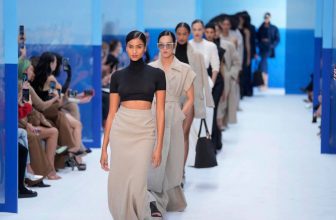 Models-wear-creations-as-part-of-the-Max-Mara-womens-Spring-Summer-2023-collection - Milan Fashion Week