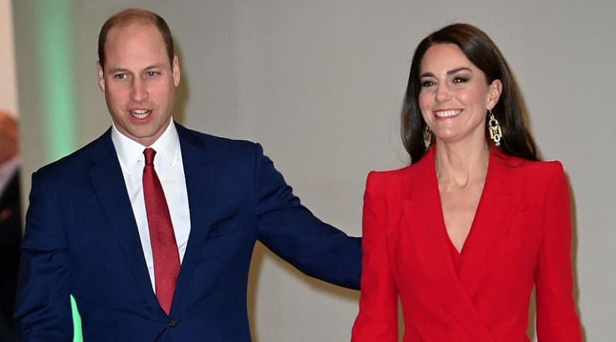 Kate Middleton red pantsuit photo
