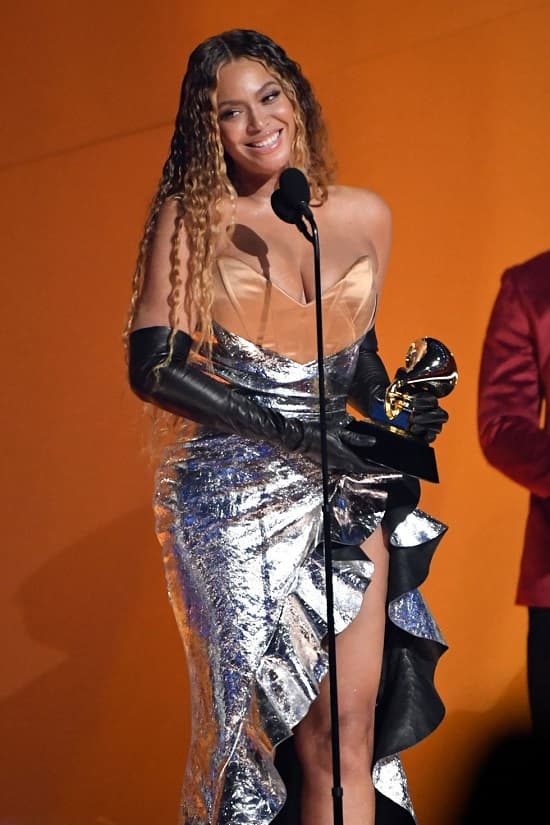 Beyonce stunning silver gown during her acceptance speech at the 2023 Grammys 