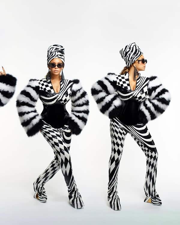 Beyonce Shows Off Her Brits Awards In Monochrome Outfit | FPN