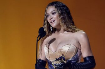 Beyonce stunning silver gown during her acceptance speech at the 2023 Grammys