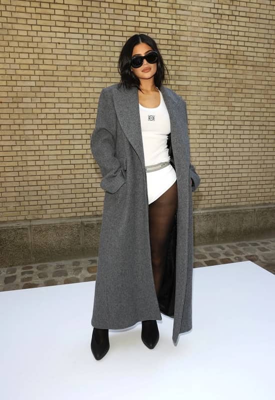 Kylie Jenner no-pants look trend - FashionPoliceNigeria