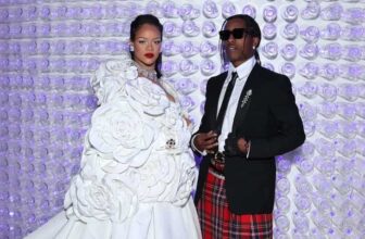 Rihanna met gala look- Fashion Police Nigeria