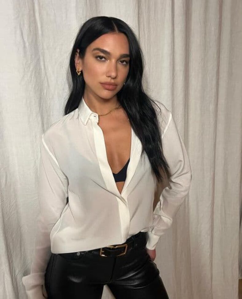 8 Genius Ways To Wear The Exposed Bra Trend | FPN