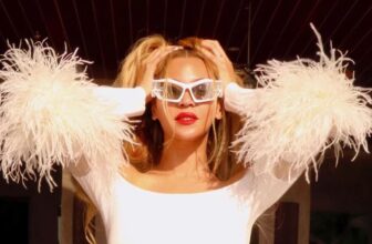 Beyonce all-white outfit look - Fashion Police Nigeria