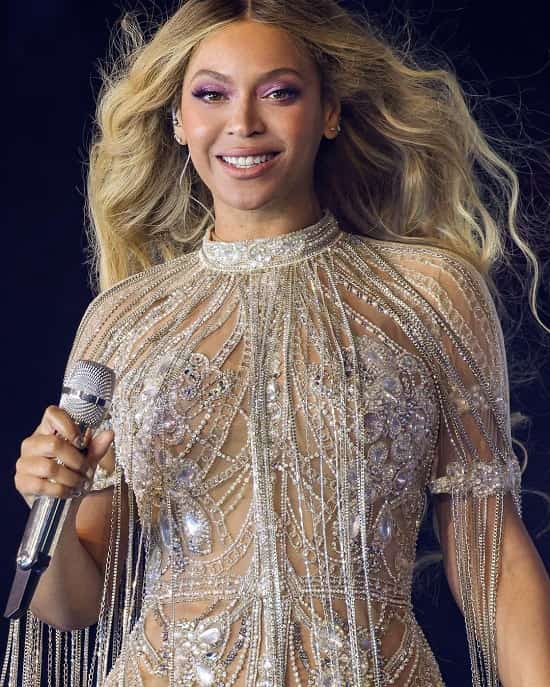 Beyonce wore Elie Saab haute couture for Poland renaissance world tour, 27th June, 2023 - Fashion Police Nigeria