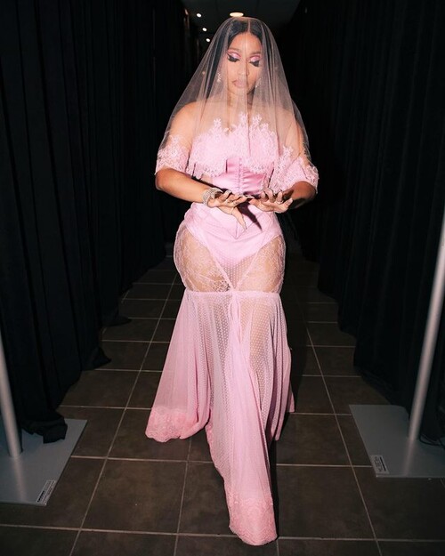 Nicki Minaj MTV VMAs 2023 Barbie-inspired wedding gown photo 