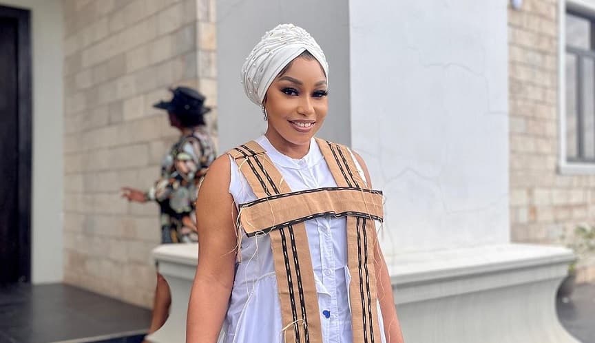 Rita Dominic wearing head-to-toe black outfit - Fashion Police Nigeria