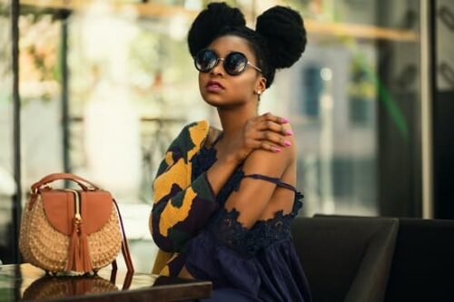 Photo-of-afro-girl-eyeglasses